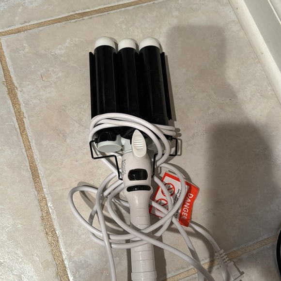 Bondi Boost Wave Wand - Picture 3 of 3